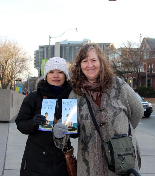 Margaret Dinsdale, a writer in Toronto, believes that it is important for more people to be aware of the human rights violations taking place in China. “Persecution is definitely wrong and should be stopped immediately,” she said.