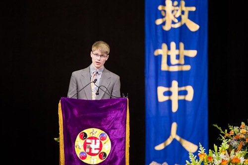 Thirteen practitioners shared their experiences of practicing Falun Dafa.