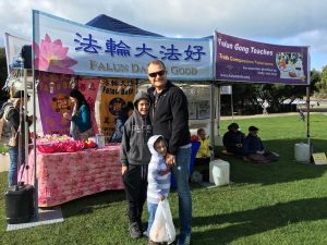 Sam, a local resident, welcomed practitioners to hold a Falun Gong workshop in Lorne.