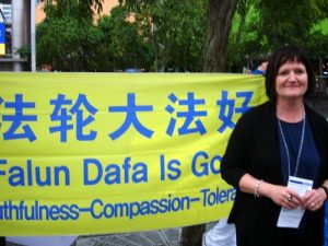 Sandra from New Zealand supports Falun Gong