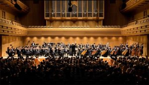 The Shen Yun Symphony Orchestra debuts its Asia Tour at the Tokyo Opera City Concert Hall with a matinee performance on September 15, 2016. 