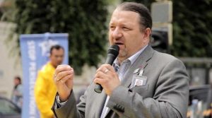 MEP Branislav Škripek from Slovakia at Falun Gong rally in Brussels.