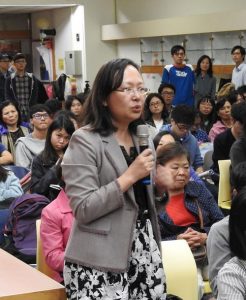 Associate Professor Liao Huiwen (holding the microphone) said China's organ pillaging reminds her of the Holocaust.