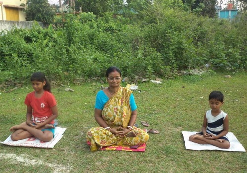 People in the remote state of Tripura learn to practice Falun Dafa

