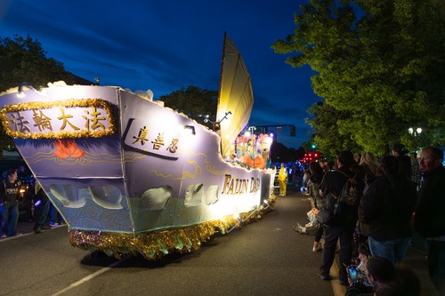 Practitioners’ float at the Starlight Parade.

